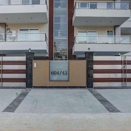 Collection O The Doors Near Appu Ghar Ξενοδοχείο Γκουργκάον Εξωτερικό φωτογραφία