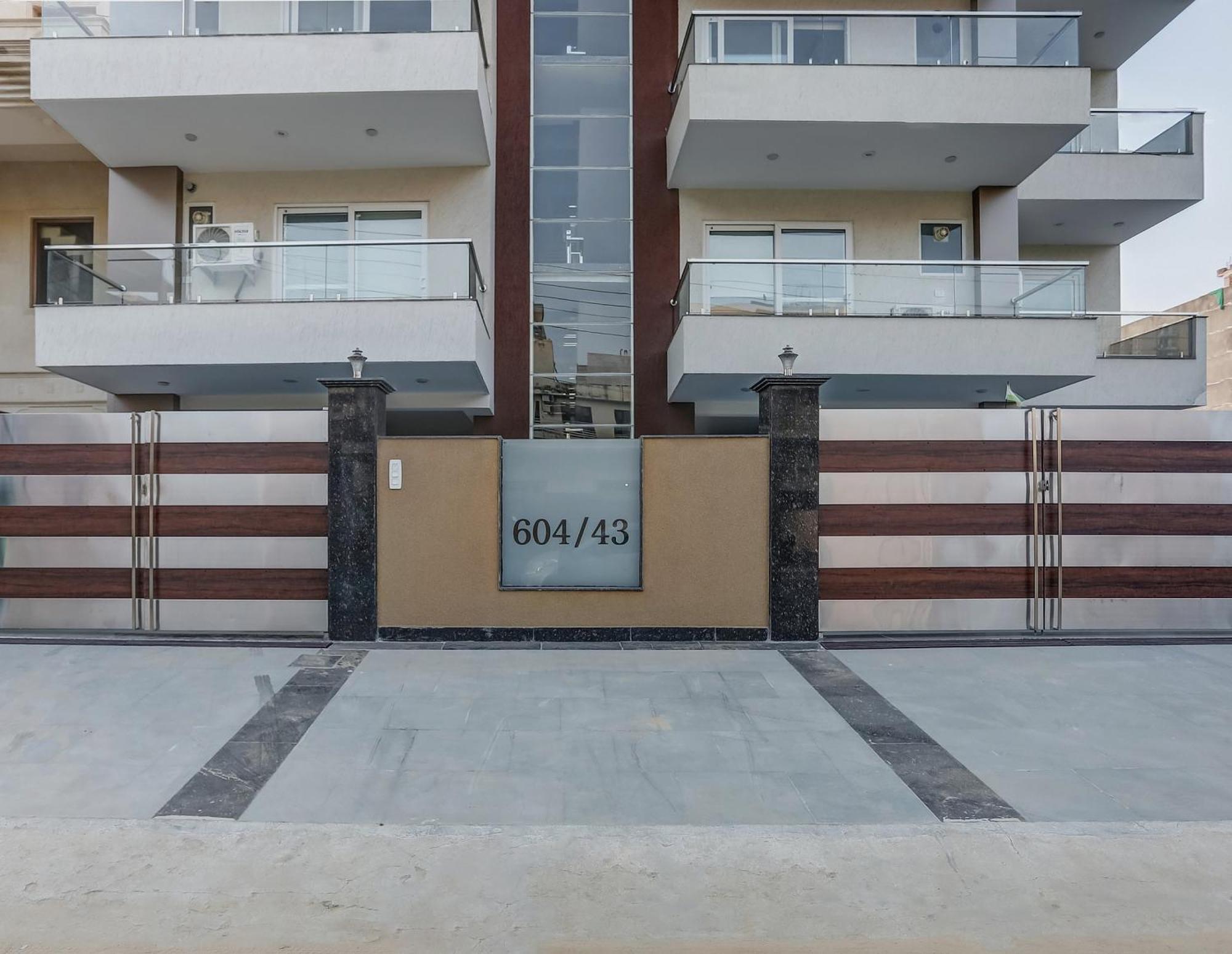 Collection O The Doors Near Appu Ghar Ξενοδοχείο Γκουργκάον Εξωτερικό φωτογραφία